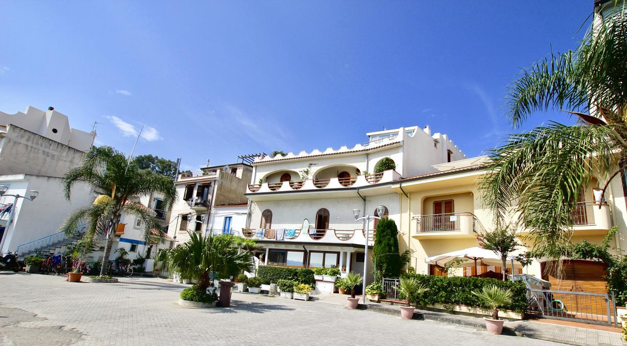 Le Case Del Borgo - Perla Capo dʼOrlando Εξωτερικό φωτογραφία